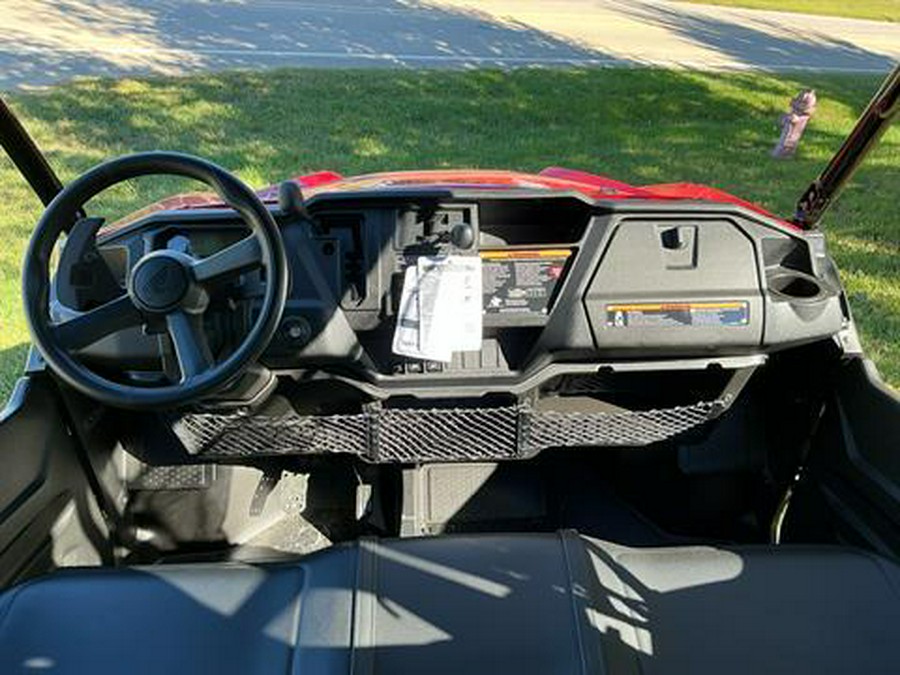 2025 Honda Pioneer 1000-6 Deluxe Crew