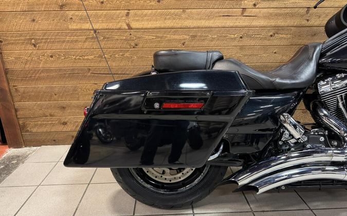 2013 Harley-Davidson® Street Glide® Midnight Pearl FLHX