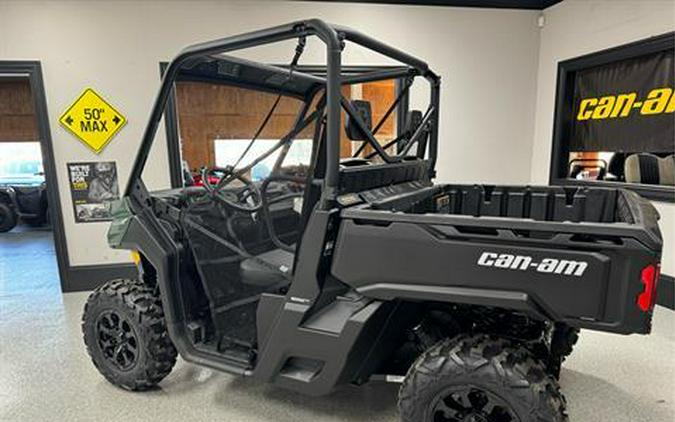 2024 Can-Am Defender DPS HD9