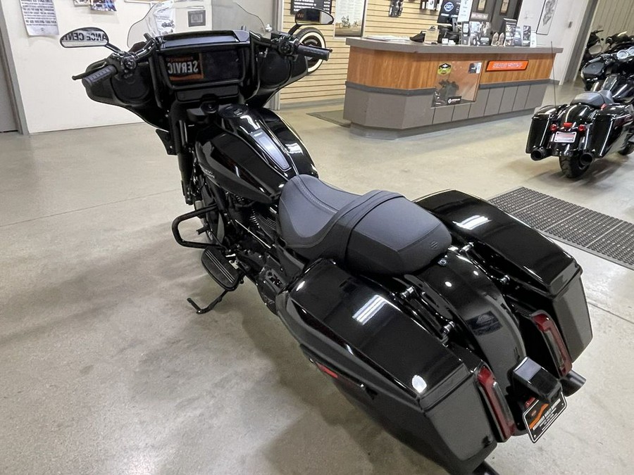 2024 Harley-Davidson® FLHX - Street Glide®