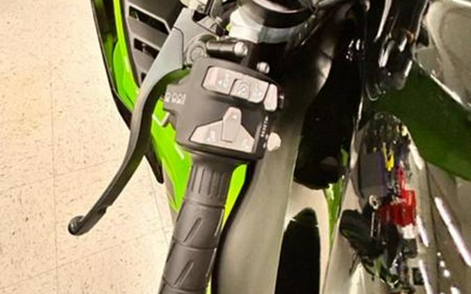 2024 Kawasaki Ninja® ZX™-10R KRT Edition ABS