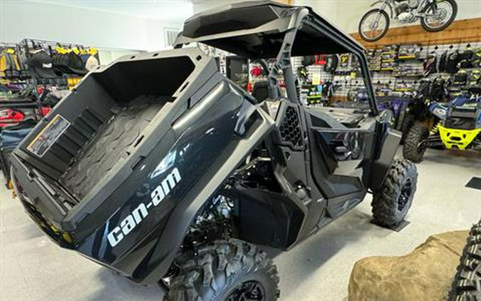 2024 Can-Am Commander XT 700