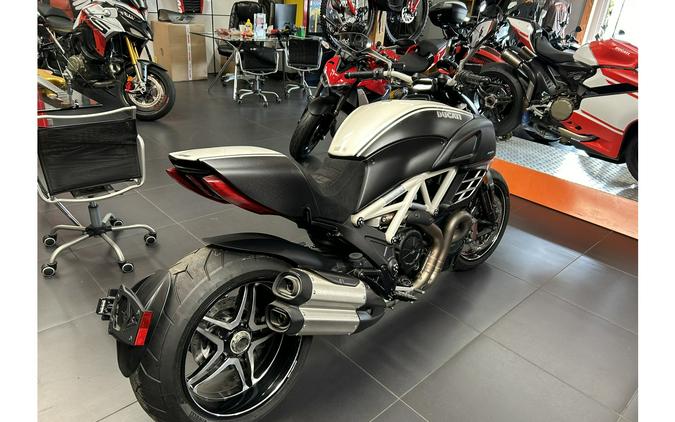 2013 Ducati DIAVEL 1200 AMG