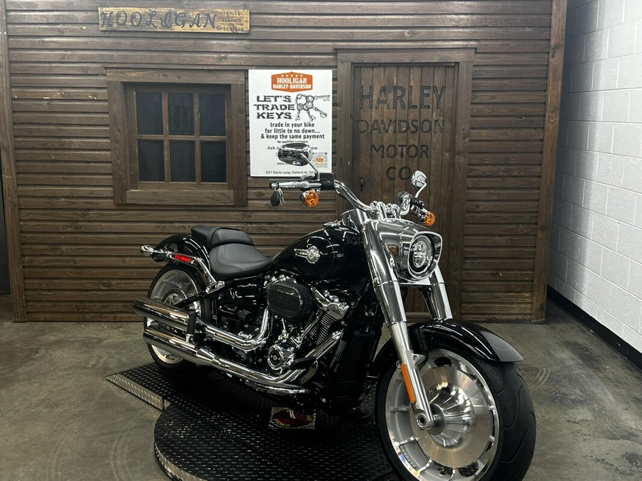 2024 Harley-Davidson Fat Boy 114 VIVID BLACK W/ PINSTRIPE