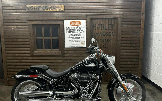 2024 Harley-Davidson Fat Boy 114 VIVID BLACK W/ PINSTRIPE