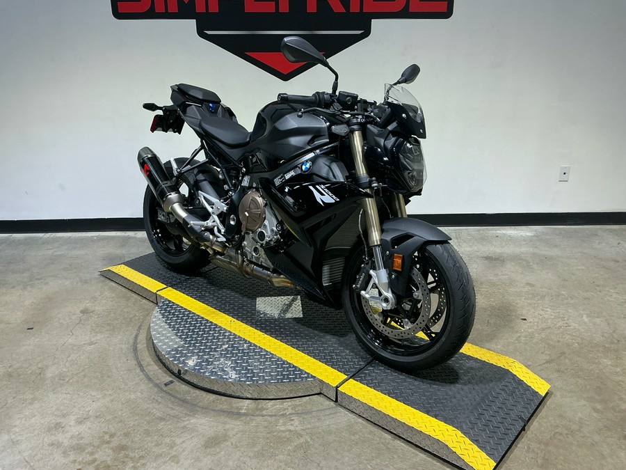 2024 BMW S 1000 R