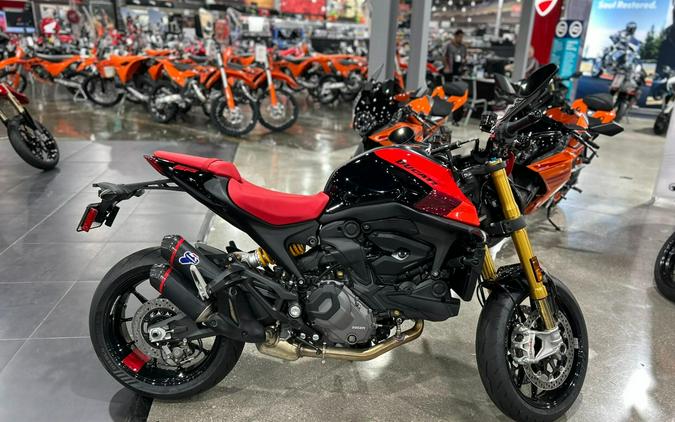 2025 Ducati MONSTER SP