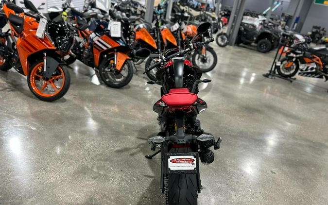 2025 Ducati MONSTER SP