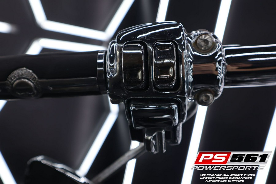 2003 Harley-Davidson FLHRCI Road King® Classic