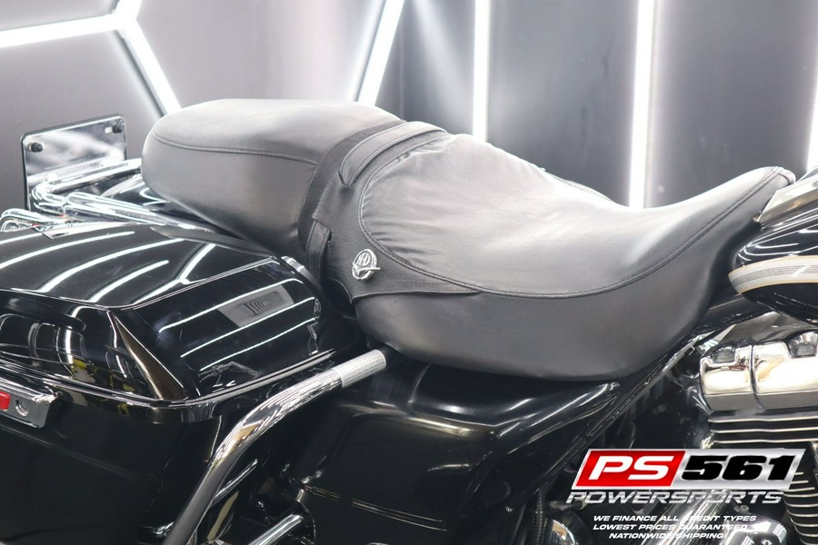 2003 Harley-Davidson FLHRCI Road King® Classic