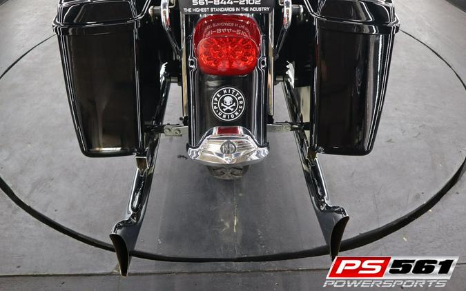 2003 Harley-Davidson FLHRCI Road King® Classic