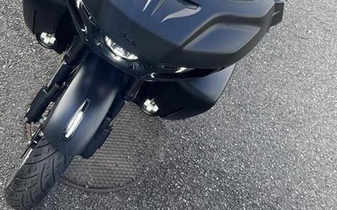 2025 Indian Motorcycle Pursuit® Dark Horse® with 112 and Powerband Audio Package