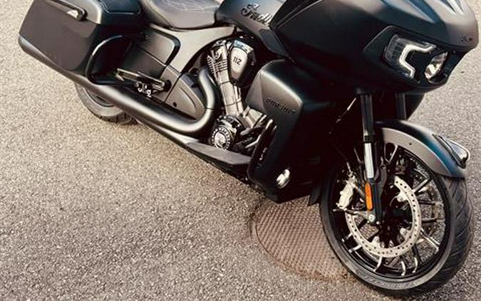 2025 Indian Motorcycle Pursuit® Dark Horse® with 112 and Powerband Audio Package