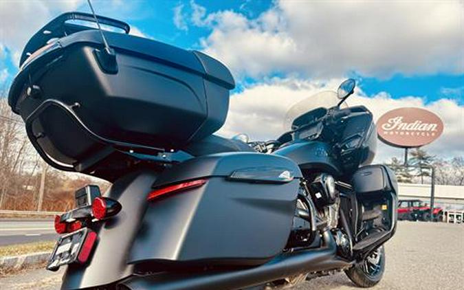 2025 Indian Motorcycle Pursuit® Dark Horse® with 112 and Powerband Audio Package