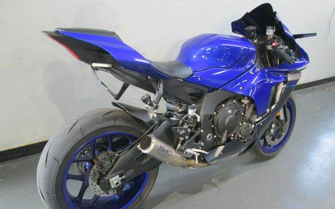 2023 Yamaha YZF-R1