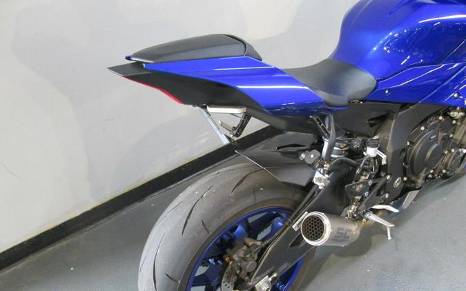 2023 Yamaha YZF-R1