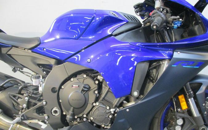 2023 Yamaha YZF-R1