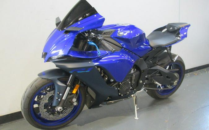 2023 Yamaha YZF-R1