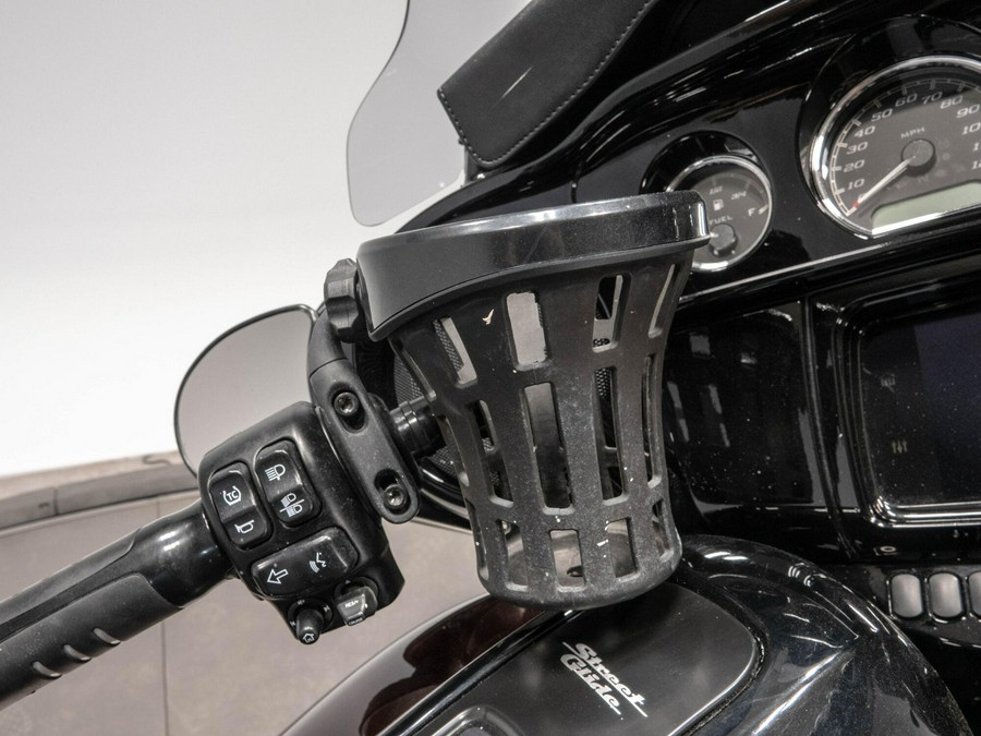 2022 Harley-Davidson FLHXS Street Glide Special in Midnight Crimson/Vivid Black