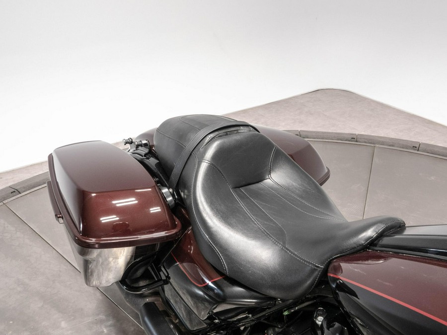 2022 Harley-Davidson FLHXS Street Glide Special in Midnight Crimson/Vivid Black