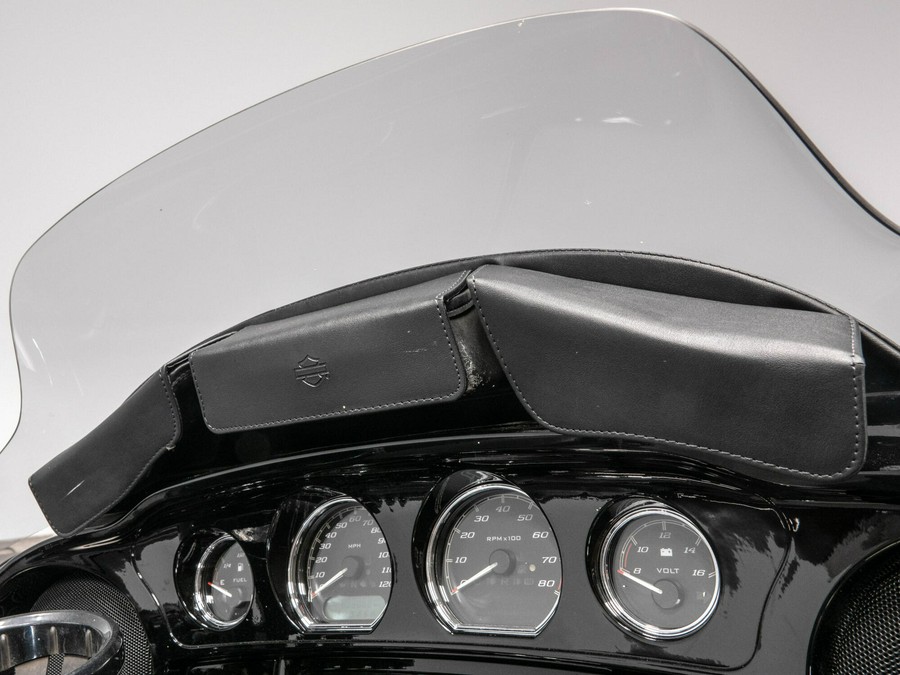 2022 Harley-Davidson FLHXS Street Glide Special in Midnight Crimson/Vivid Black