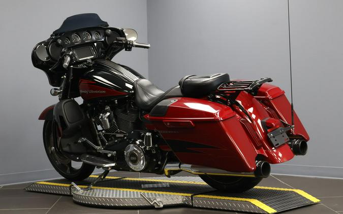 2017 Harley-Davidson® CVO™ Street Glide® Starfire Black/Atomic Red with Contrast Chrome Aggressor Wh