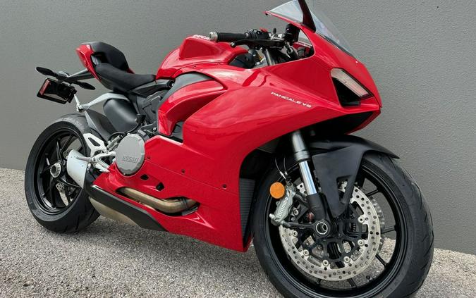 2022 Ducati Panigale V2 Ducati Red