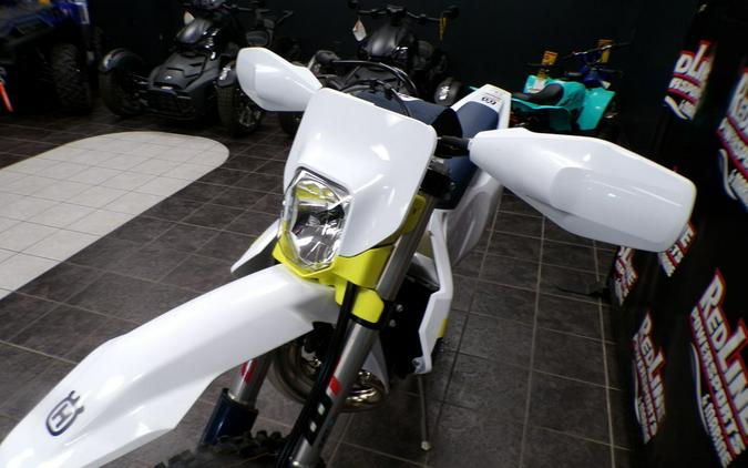 2025 Husqvarna® TE 300