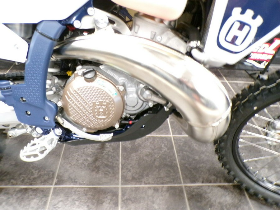 2025 Husqvarna® TE 300