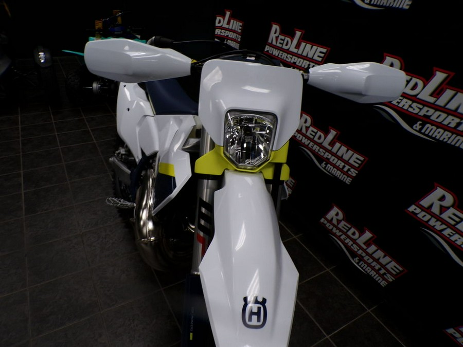 2025 Husqvarna® TE 300