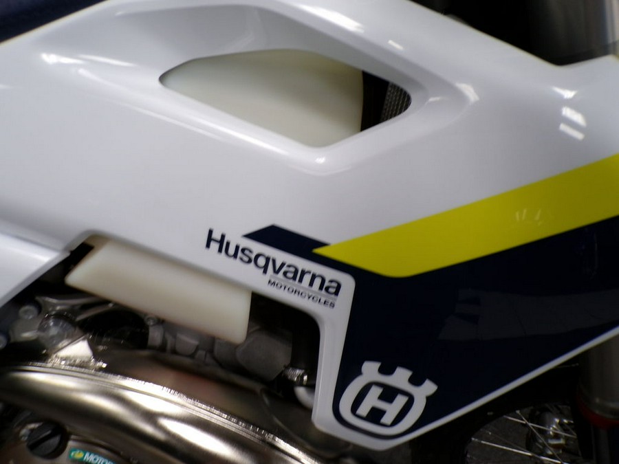 2025 Husqvarna® TE 300