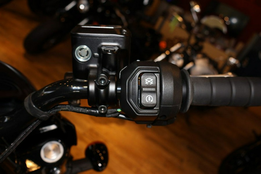 2025 Indian Sport Scout Black Metallic