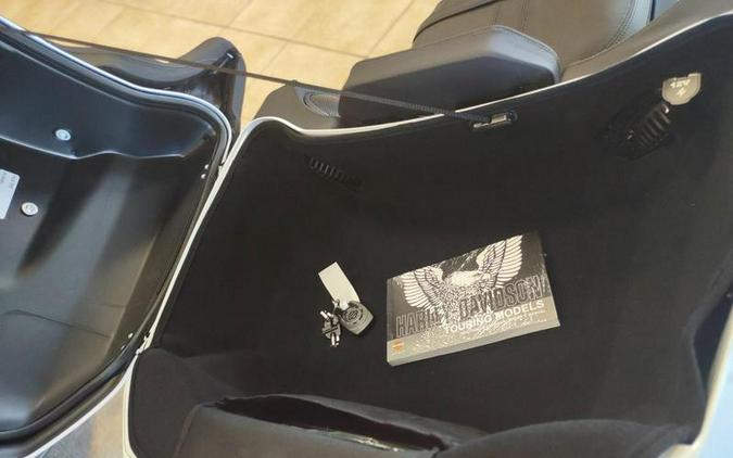 2026 Harley-Davidson® FLHXL - Street Glide® Limited