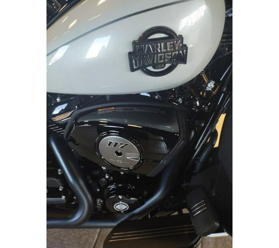 2026 Harley-Davidson® FLHXL - Street Glide® Limited