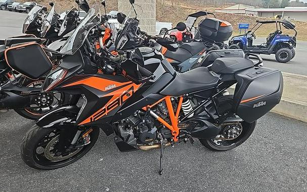 2020 KTM Super Duke 1290 GT