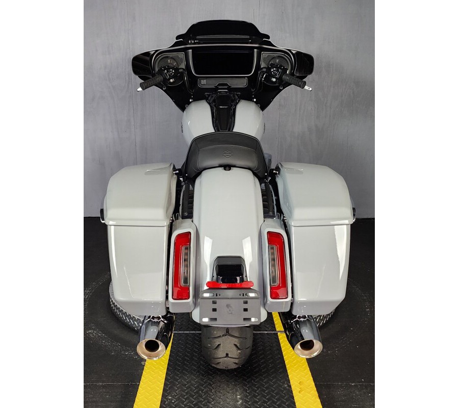 2025 Harley-Davidson Street Glide® FLHX BILLIARD GRAY