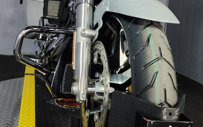 2025 Harley-Davidson Street Glide® FLHX BILLIARD GRAY