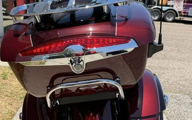 2022 Indian Motorcycle® ROADMASTER, MAROON MTLC/CRIMSON MTLC, 49ST Base