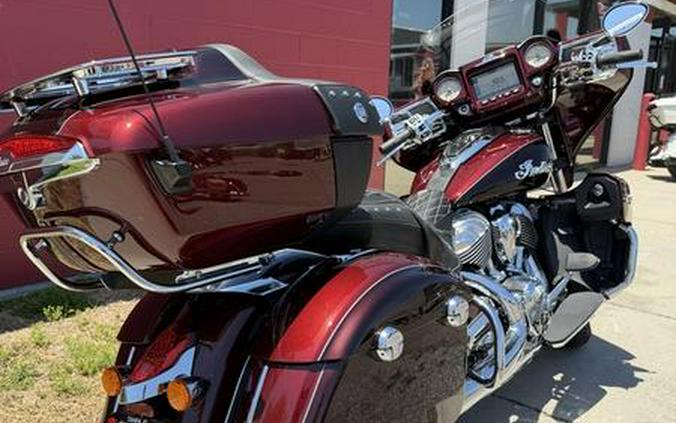 2022 Indian Motorcycle® ROADMASTER, MAROON MTLC/CRIMSON MTLC, 49ST Base