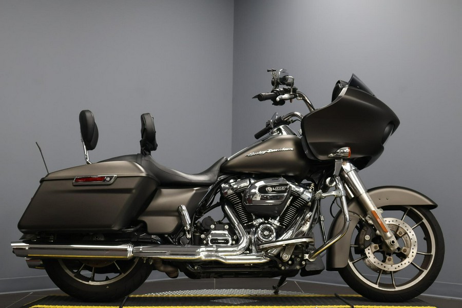2020 Harley-Davidson® Road Glide® River Rock Gray Denim