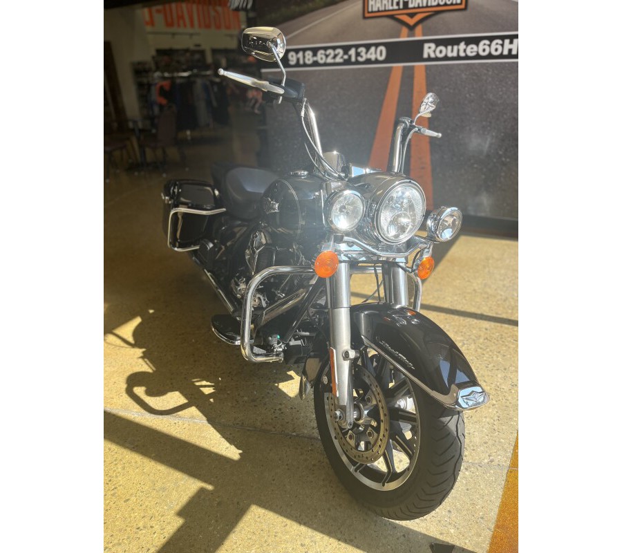 2014 Harley-Davidson Road King Vivid Black