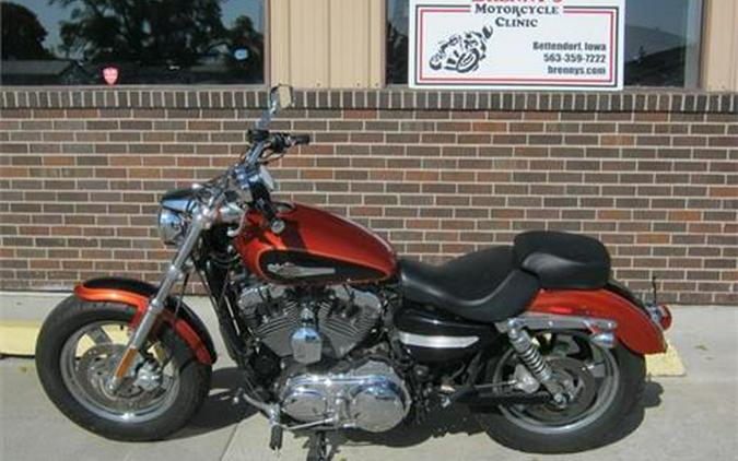 2011 Harley-Davidson Sportster® 1200 Custom