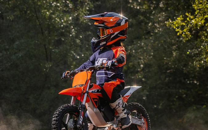 2025 KTM SX-E 2