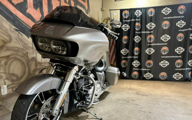 FLTRX 2017 Road Glide®