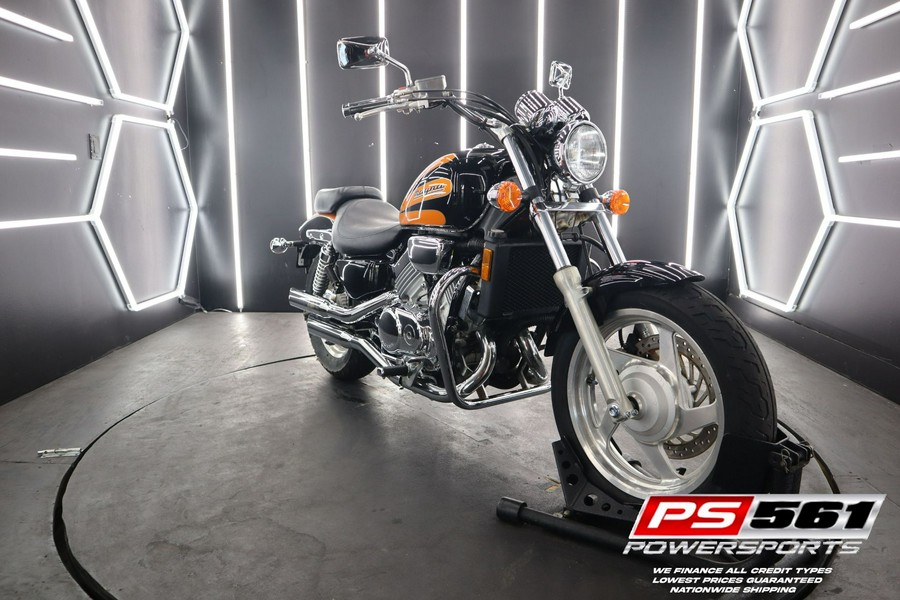 2000 Honda VF750 Magna