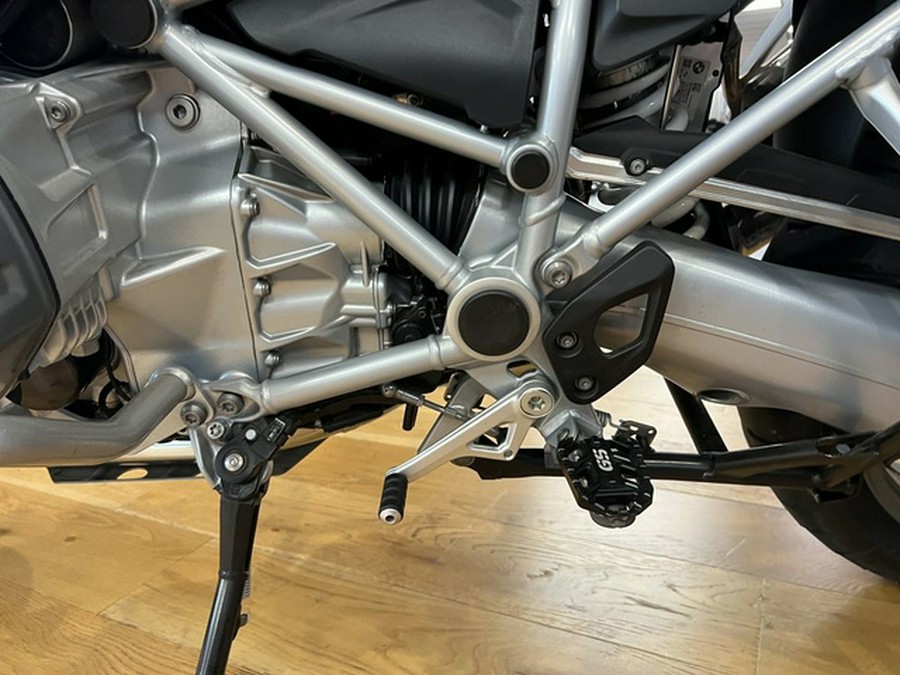 2016 BMW R 1200 GS Racing Red