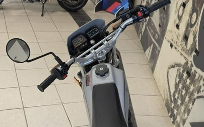 2027 Yamaha TW200