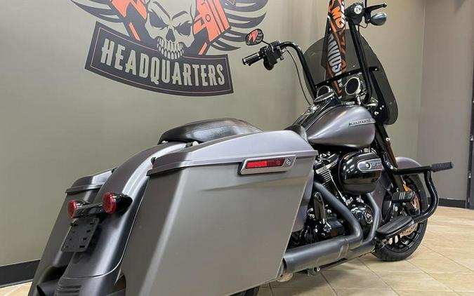 2017 Harley-Davidson® FLHRXS - Road King® Special