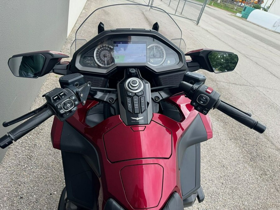 2018 Honda® Gold Wing Candy Ardent Red