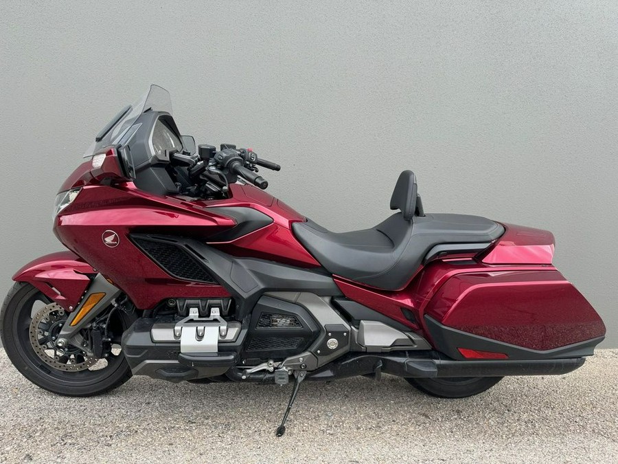 2018 Honda® Gold Wing Candy Ardent Red